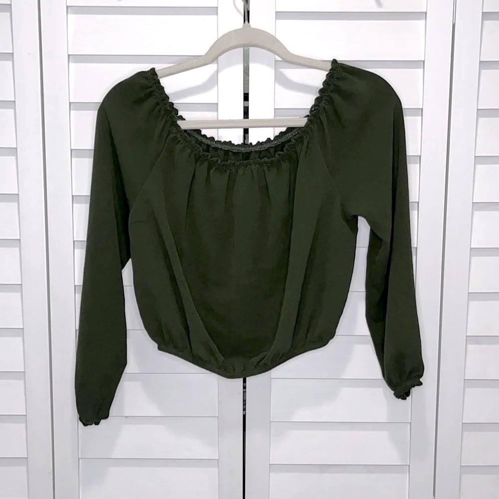 3 for $13 Small green long sleeved cropped top off the shoulder Polly Esther